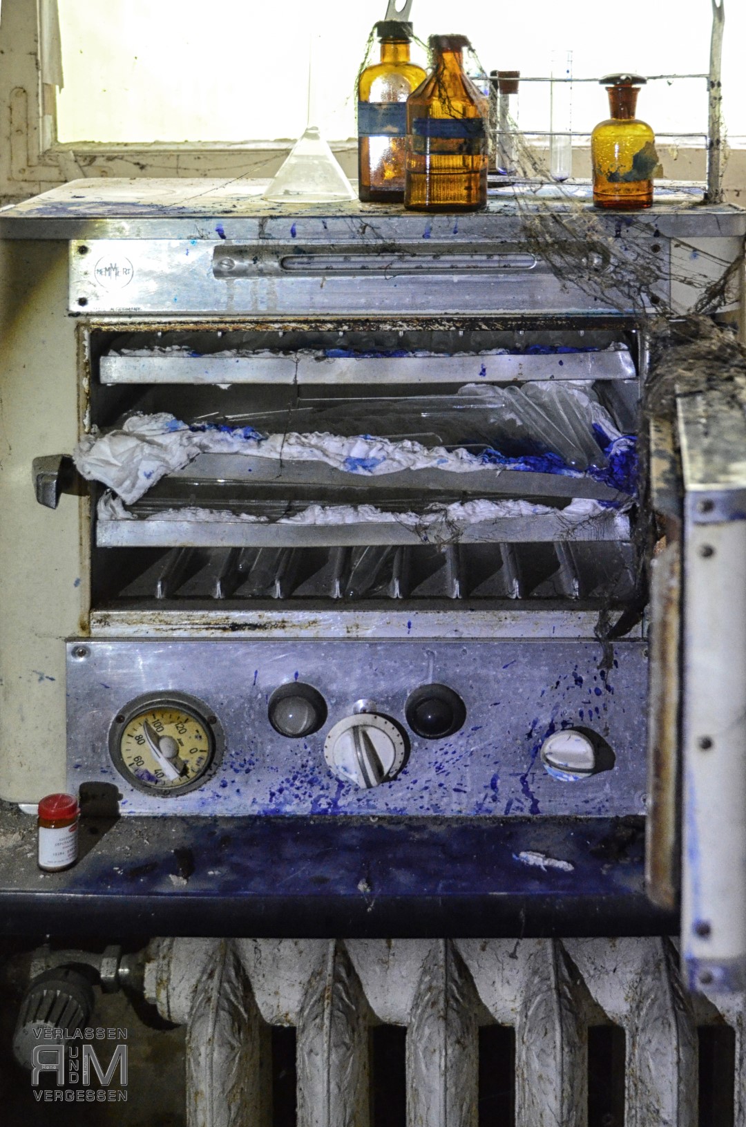  REN4015b